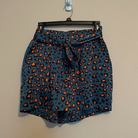 New York and Company, Size Small, Sateen Orange and Teal Leopard Shorts - Picture 1 of 9